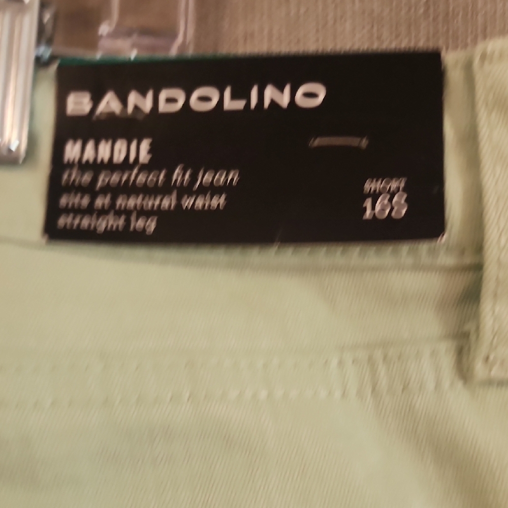 Bandolino Women's Jeans - Picture 4 of 4
